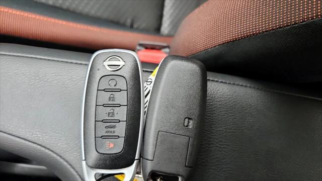 2024 Nissan Versa 1.6 SR