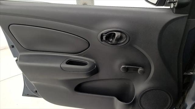 2015 Nissan Versa 1.6 S+