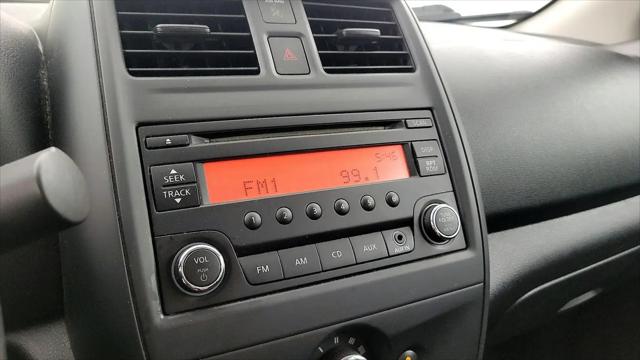 2015 Nissan Versa 1.6 S+