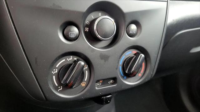 2015 Nissan Versa 1.6 S+