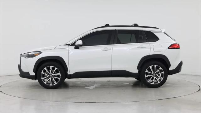 2023 Toyota Corolla Cross XLE