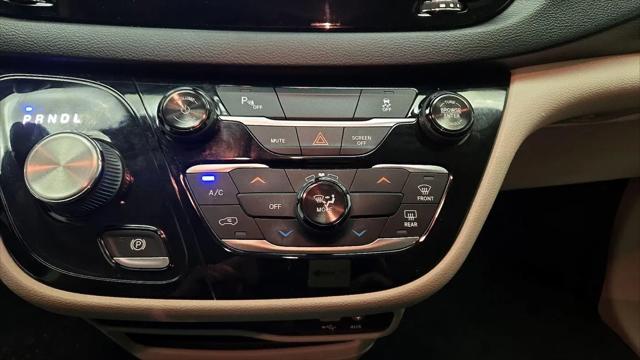 2019 Chrysler Pacifica L