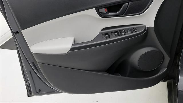 2022 Hyundai Kona SE
