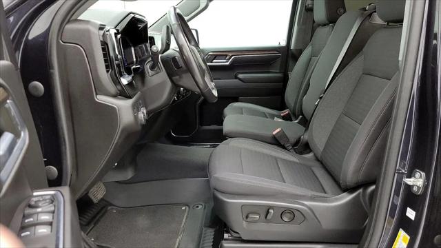 2022 Chevrolet Silverado 1500 2WD Crew Cab Standard Bed LT