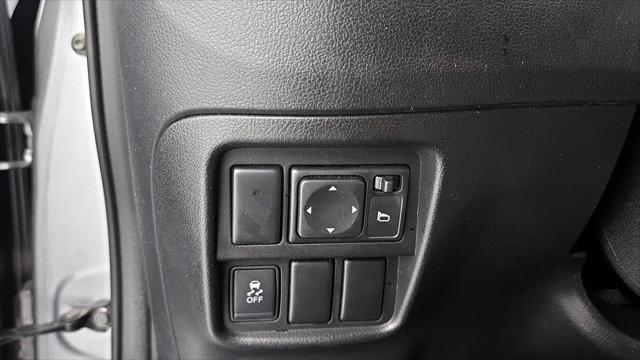 2016 Nissan JUKE S