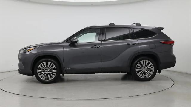 2022 Toyota Highlander Hybrid Platinum