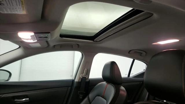 2023 Nissan Sentra SR Xtronic CVT