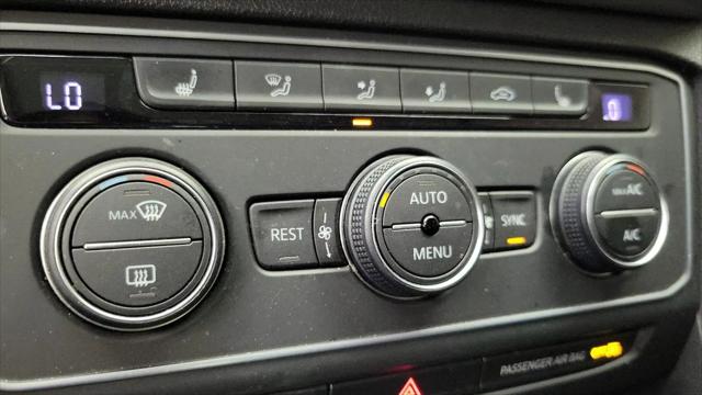 2021 Volkswagen Atlas 3.6L V6 SE w/Technology R-Line