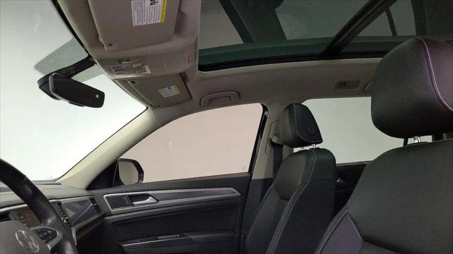 2021 Volkswagen Atlas 3.6L V6 SE w/Technology R-Line