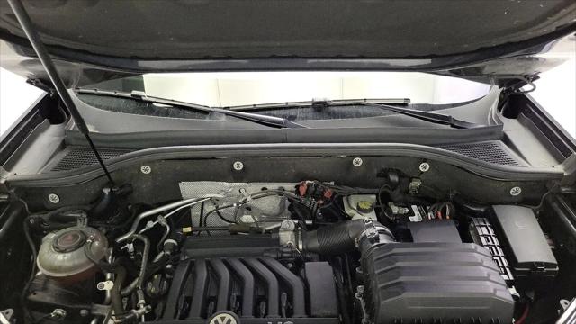 2021 Volkswagen Atlas 3.6L V6 SE w/Technology R-Line