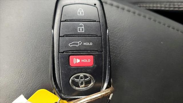 2022 Toyota Corolla Cross XLE