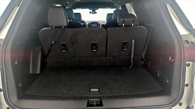 2022 Chevrolet Traverse FWD LT Leather
