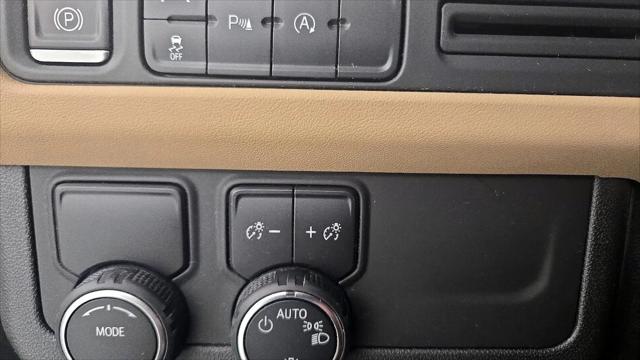 2023 Chevrolet Suburban 2WD Premier