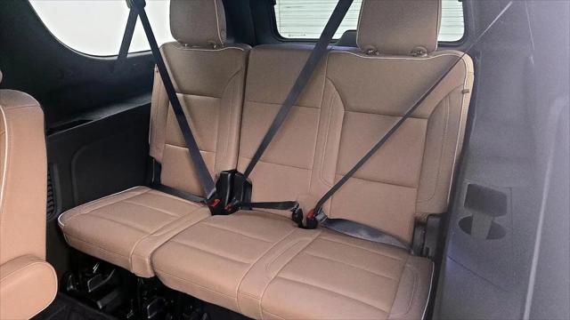 2023 Chevrolet Suburban 2WD Premier
