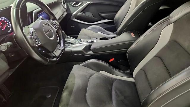 2023 Chevrolet Camaro RWD Convertible LT1