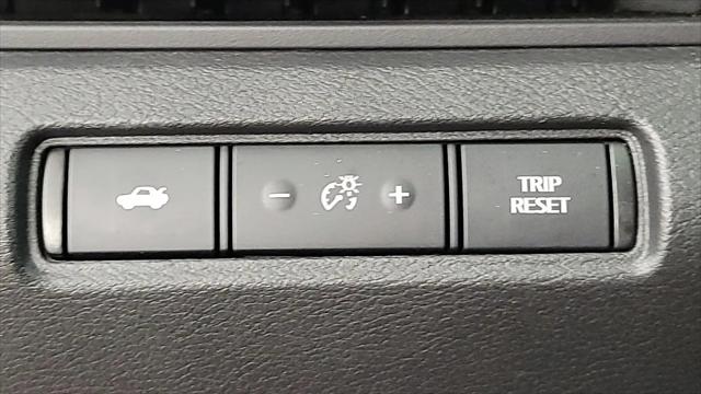 2020 Nissan Altima SR FWD