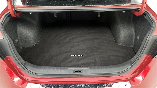 2020 Nissan Altima SR FWD