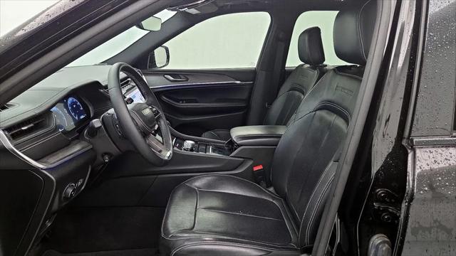 2022 Jeep Grand Cherokee L Overland 4x2