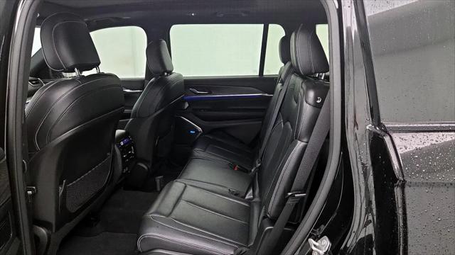 2022 Jeep Grand Cherokee L Overland 4x2