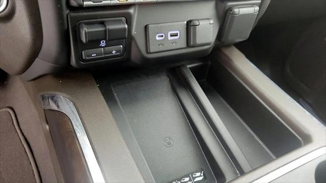 2022 GMC Sierra 1500 Limited 4WD Crew Cab Short Box SLT