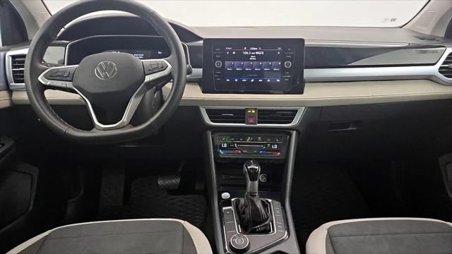 2025 Volkswagen Taos 1.5T SE