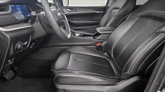 2023 Jeep Grand Cherokee Limited 4x2