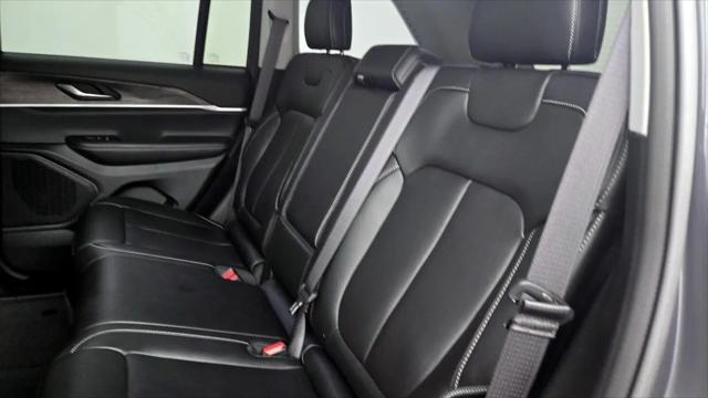 2023 Jeep Grand Cherokee Limited 4x2