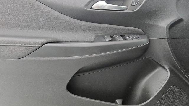 2025 Buick NV Preferred FWD