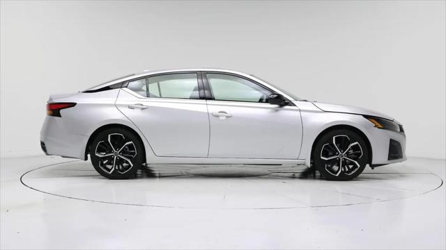 2025 Nissan Altima SR FWD