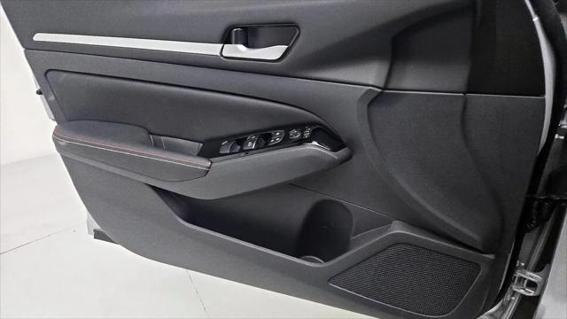 2025 Nissan Altima SR FWD