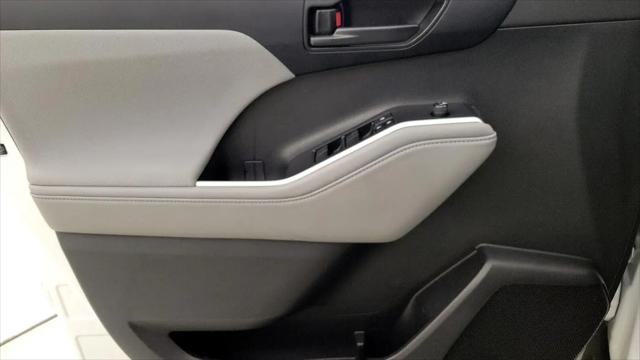2022 Toyota Highlander L