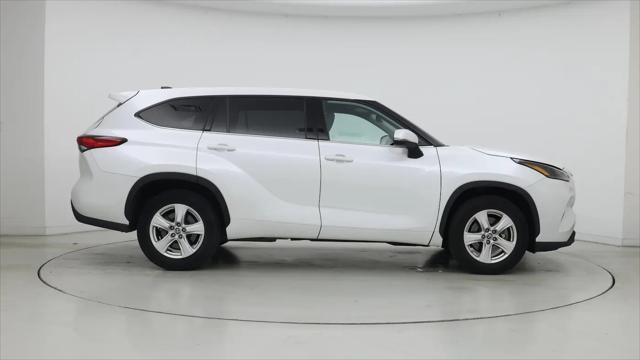 2022 Toyota Highlander L