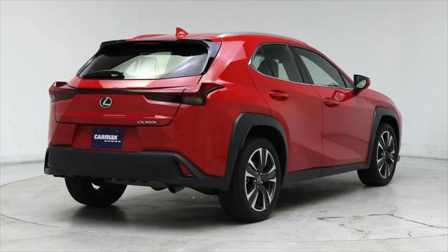 2025 Lexus 300 UX 300h