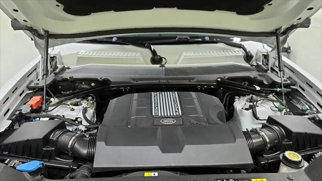 2022 Land Rover Defender 90 V8