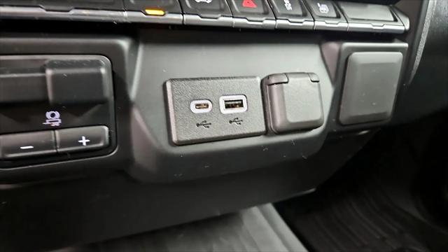 2022 GMC Sierra 1500 Limited 4WD Crew Cab Short Box Elevation