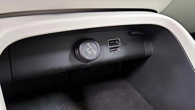 2022 Volvo XC40 T5 Momentum