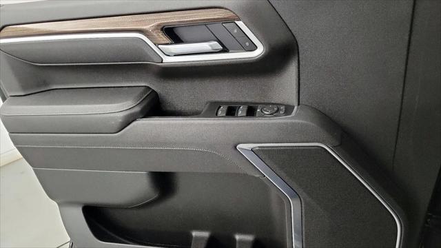 2025 Chevrolet Silverado 1500 4WD Crew Cab Standard Bed LT