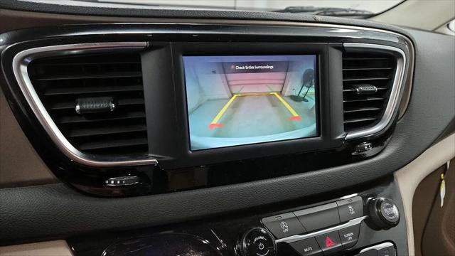 2023 Chrysler Voyager LX