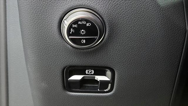 2025 Mercedes-Benz GLC SUV
