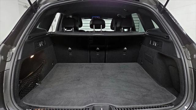 2025 Mercedes-Benz GLC SUV
