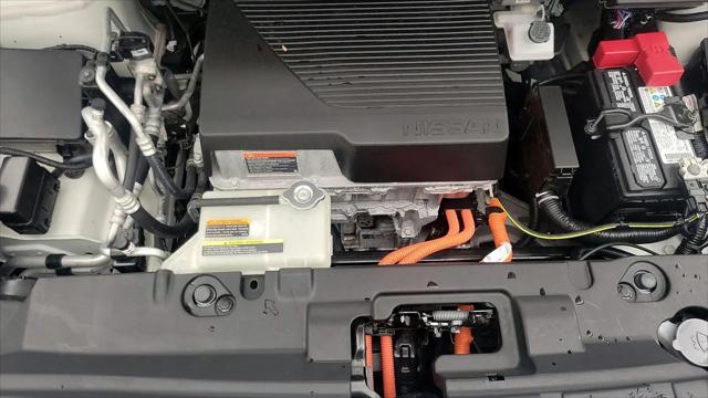 2022 Nissan LEAF SV 40 kWh