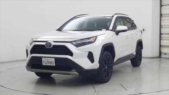 2024 Toyota RAV4 Hybrid SE