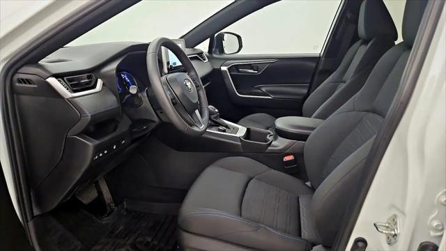 2024 Toyota RAV4 Hybrid SE