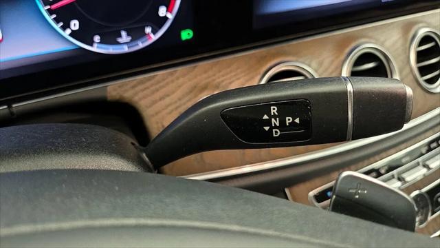 2018 Mercedes-Benz E-CLASS E 300 E 300