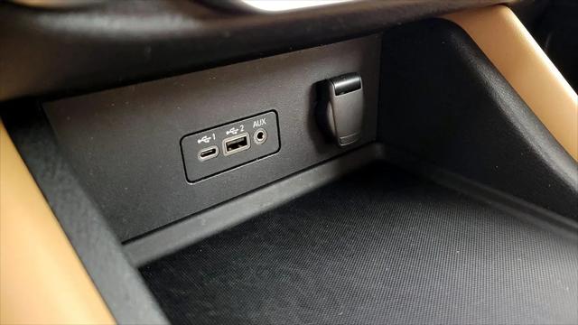 2022 Nissan Sentra SV Xtronic CVT