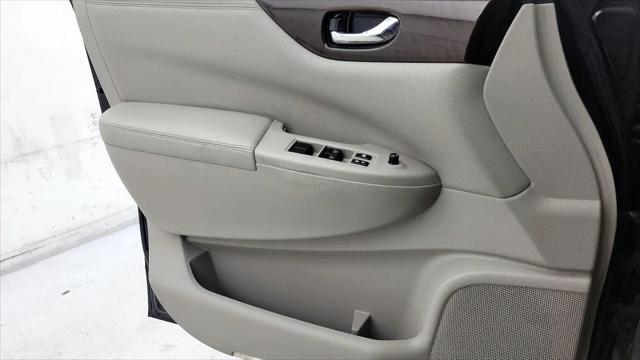 2017 Nissan Quest SV