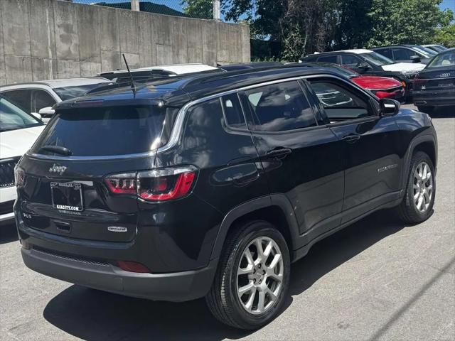 2022 Jeep Compass Latitude Lux 4x4