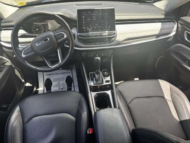 2022 Jeep Compass Latitude Lux 4x4