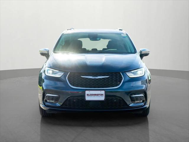 2023 Chrysler Pacifica Limited AWD