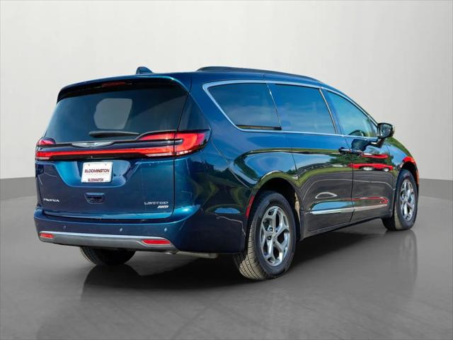2023 Chrysler Pacifica Limited AWD